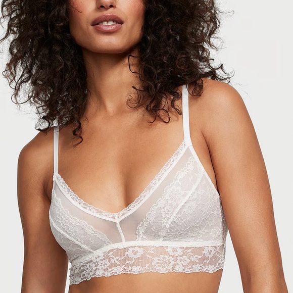 NWT Victoria’s Secret lace bralette - Picture 3 of 3